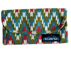 KAVU Big Spender Tri-Fold Aztec Patterned Wallet 100% Cotton Canvas Snap Closure